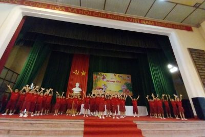 HỌC SINH TRƯỜNG TIỂU HỌC PHẠM HỒNG THÁI TƯNG BỪNG VUI TẾT TRUNG THU 2022