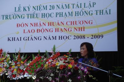 Kỉ niệm 20 năm tái lập trường (1988-2008); Đón nhận HCLĐ hạng Nhì lần thứ hai năm học 2008 – 2009