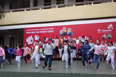 Giao lưu Fun with English (lớp 5A4)