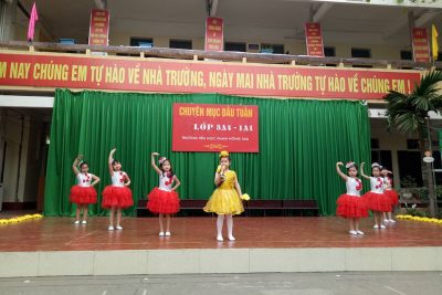 Chuyên mục đầu tuần lớp 1A1 và lớp 3A4