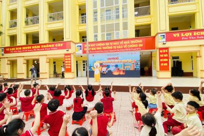 HỌC SINH TRƯỜNG TH PHẠM HỒNG THÁI HÀO HỨNG THAM GIA CHUYÊN ĐỀ NGOẠI KHÓA “PHÒNG CHỐNG VÀ XỬ LÝ CHÁY NỔ” VÀ GIAO LƯU CÙNG CÁC EM HỌC SINH TRƯỜNG MẦM NON HOA SỮA
