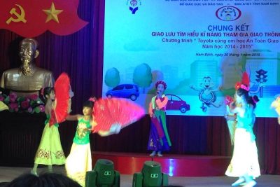 Chung kết Giao lưu tìm hiểu kỹ năng tham gia giao thông an toàn tỉnh Nam Định năm học 2014 – 2015