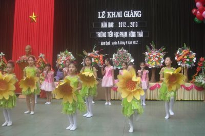 Các tiết mục văn nghệ chào mừng Lễ Khai giảng năm học mới 2012-2013