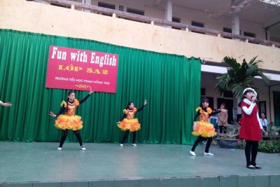 Giao lưu Fun with English (Tiết mục của lớp 5A2)