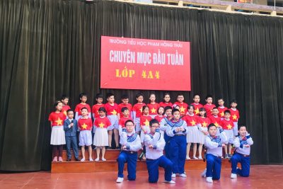 Khởi động tháng hướng về ngày thành lập QĐNDVN 22-12 với chuyên mục đầu tuần sôi động của lớp 4A4 trường TH Phạm Hồng Thái