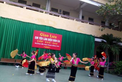 Em yêu làn điệu dân ca (Lớp 2A2, 2A3)
