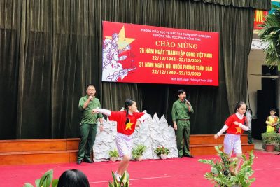 TIỂU HỌC PHẠM HỒNG THÁI TƯNG BỪNG BẢN HÙNG CA CHÀO MỪNG KỶ NIỆM 76 NĂM NGÀY THÀNH LẬP QUÂN ĐỘI NHÂN DÂN VIỆT NAM (22/12/1944 – 22/12/2020)
