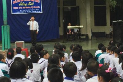 Giao lưu văn hóa nghệ thuật với Trung tâm Nghệ thuật Tình thương